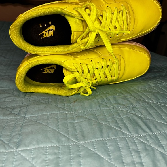 Air Force 1 LV8 UV/VOLT ‘07 Men’s Size 11 Brand New W/Box - Picture 4 of 4